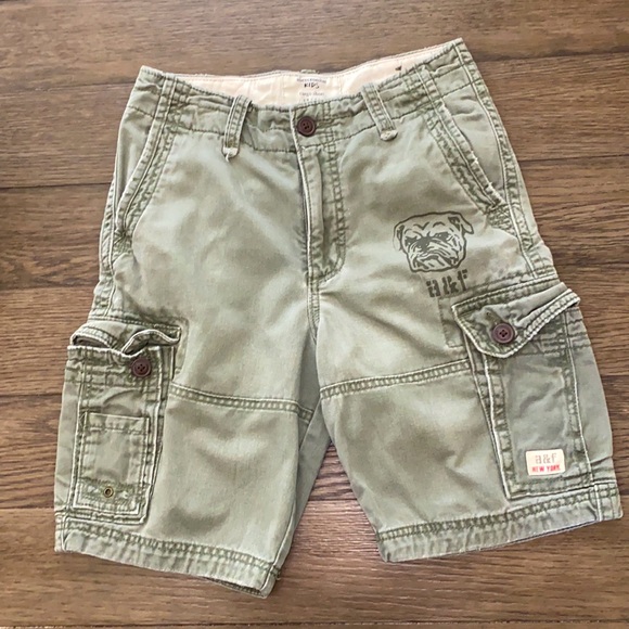 Boys Abercrombie Kids cargo shorts army green - Picture 2 of 5